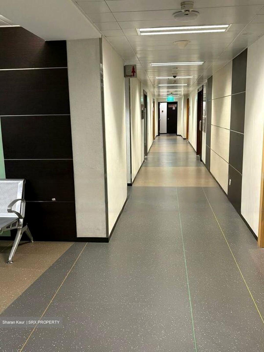 Mount Elizabeth Hospital (D9), Retail #453866461